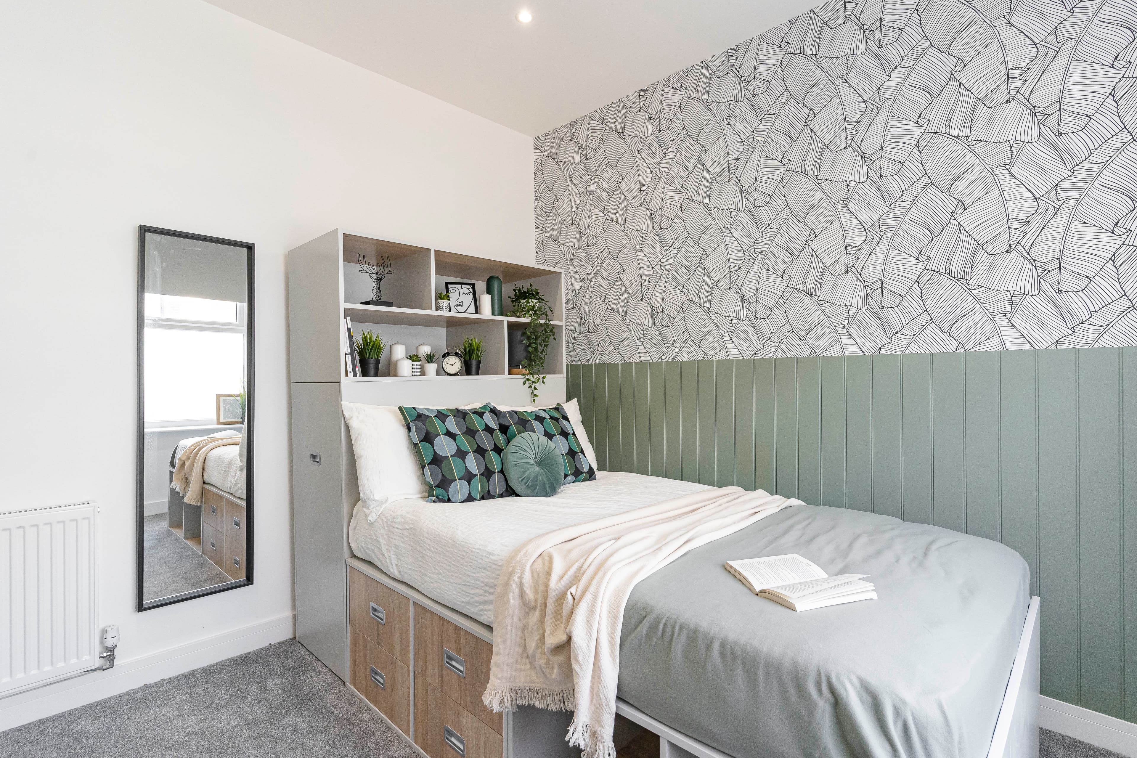 Montgomerie #23, 23 Montgomerie Road, Southsea PO5 1EB