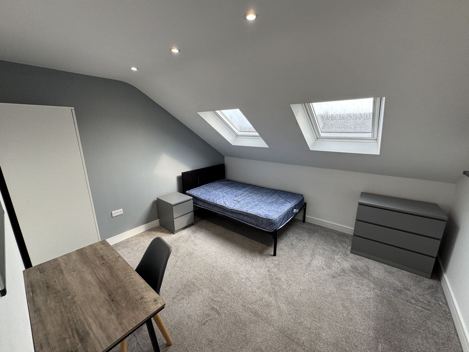8 Norman Road — photo 1