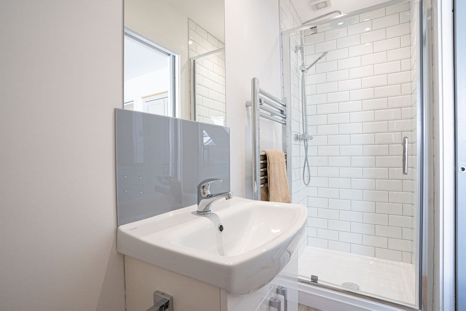 18 Beatrice Road — photo 2
