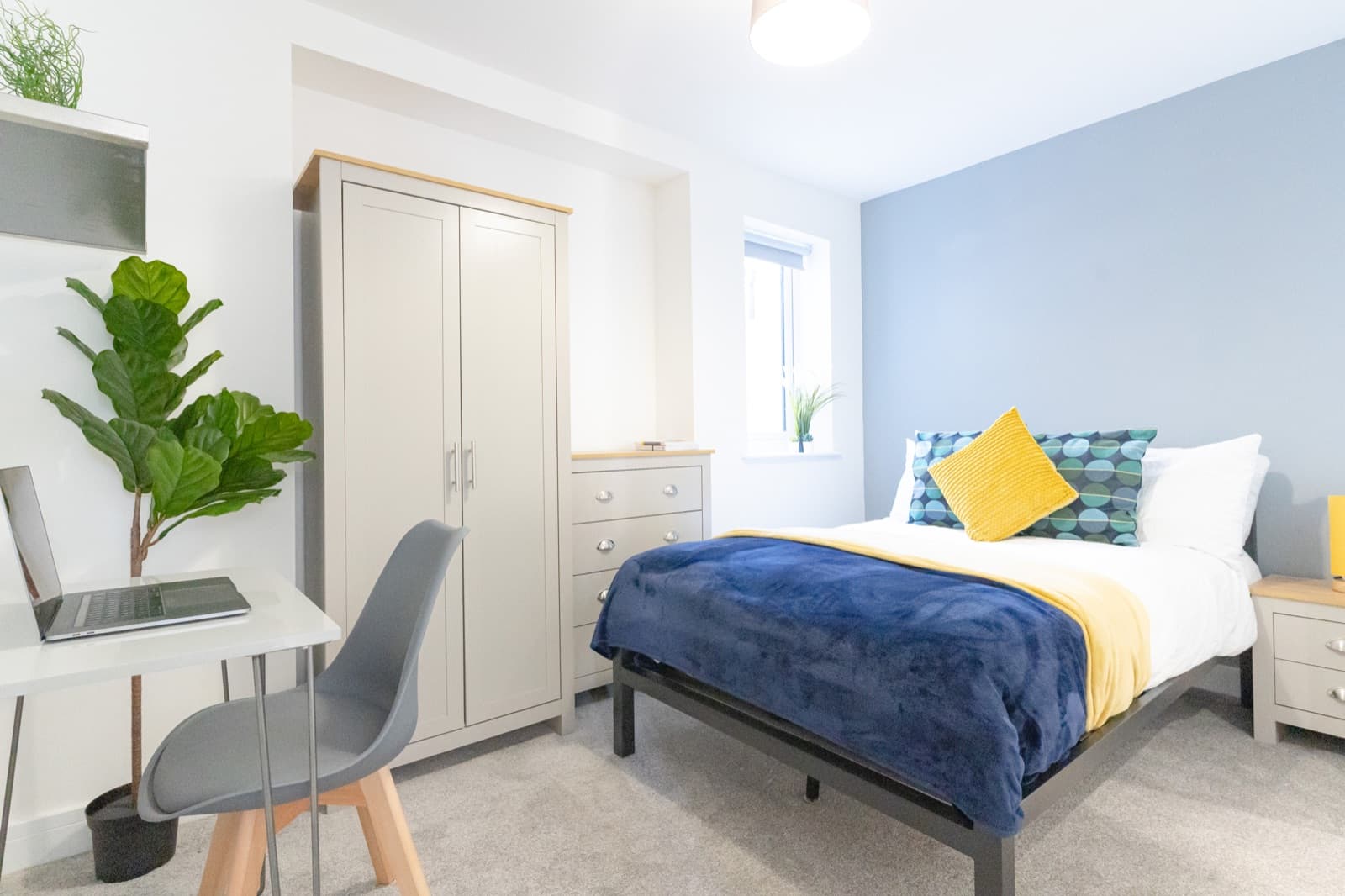 Grosvenor #75 — room 2