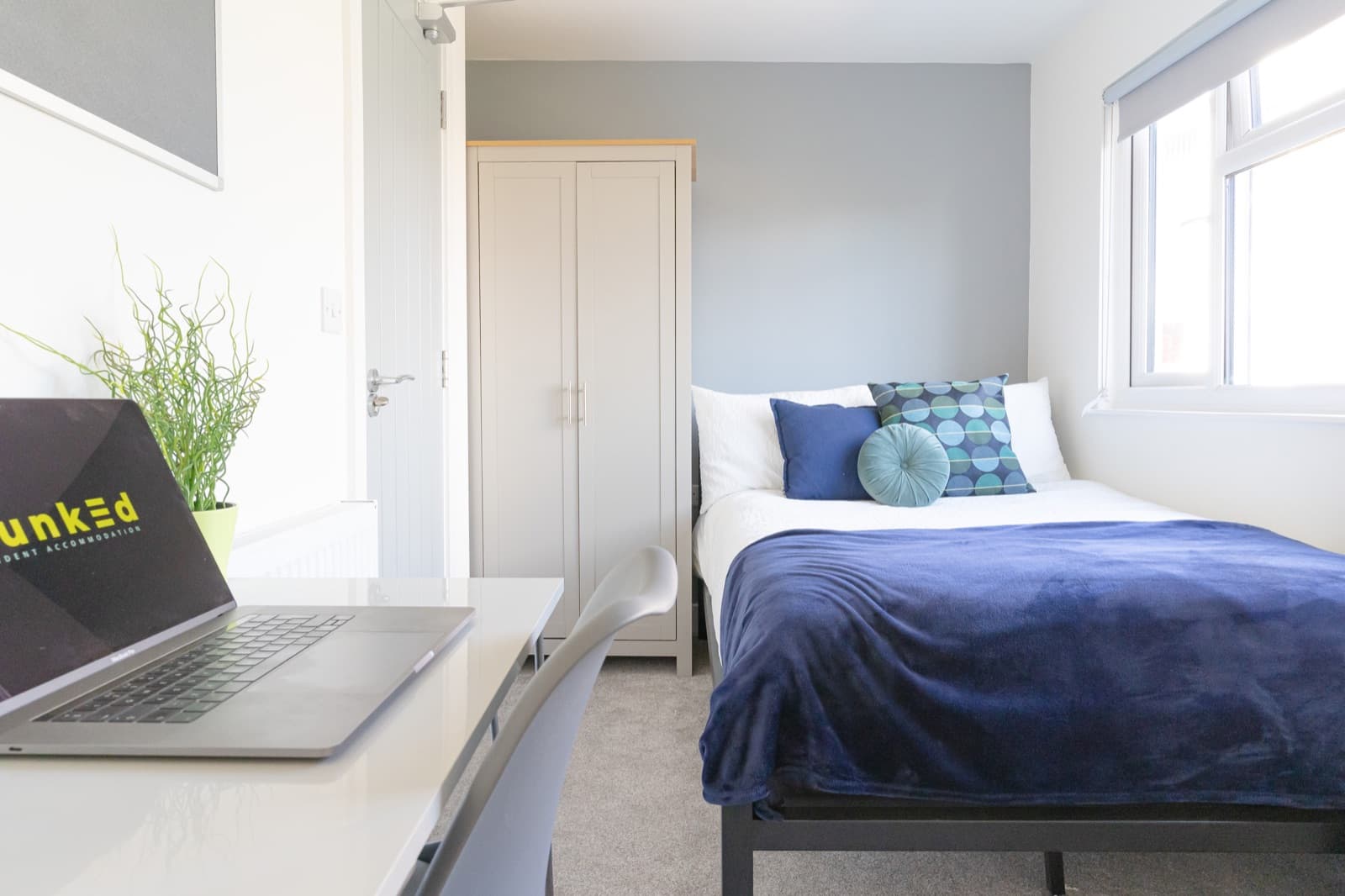 Grosvenor #75 — room 6